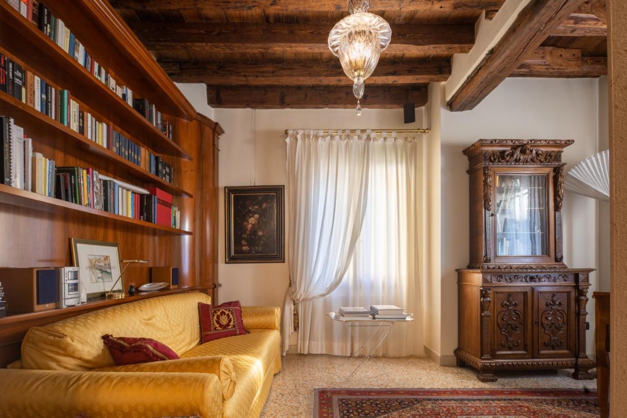 Апартаменти Garden Mansion With Private Mooring R&R Венеція Екстер'єр фото